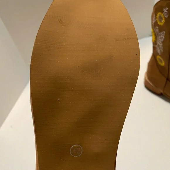 Bring out your inner BETH - Picture 5 of 14